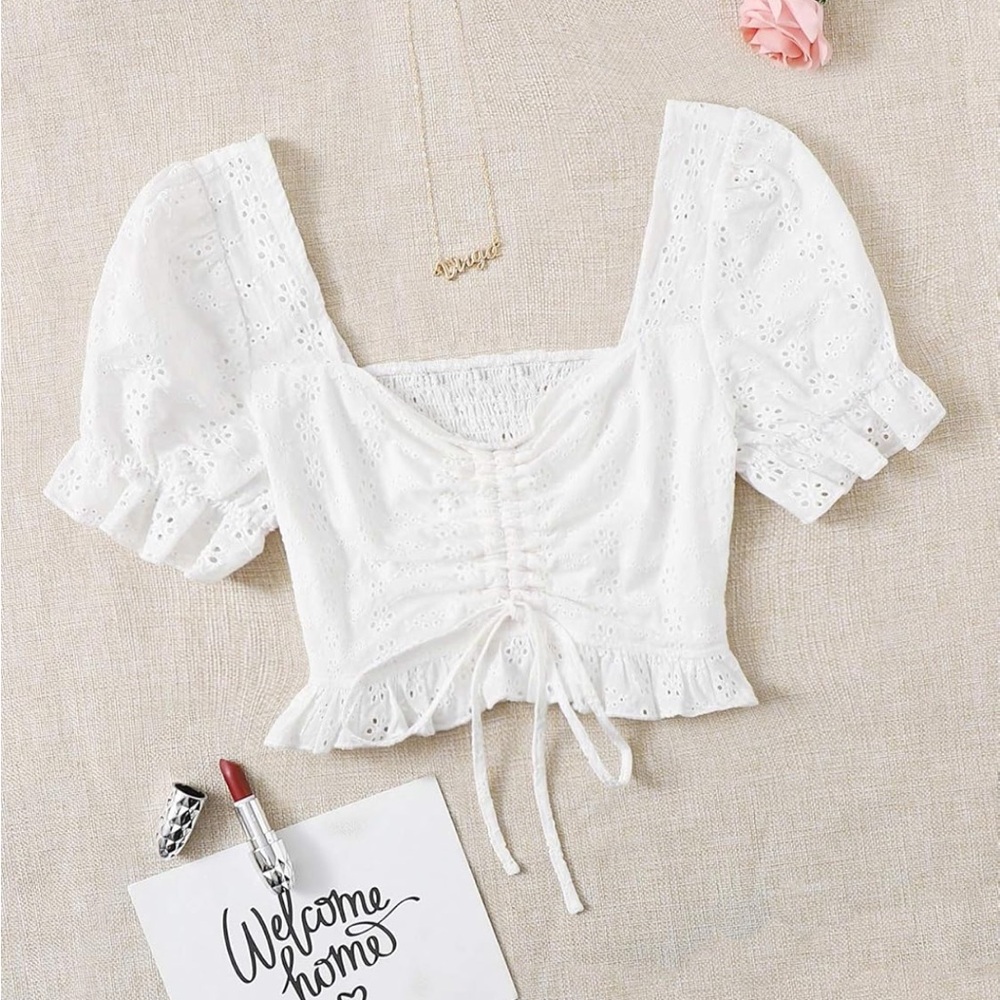✨ 3/$30 ✨ Amazon White Eyelet Puff Sleeve Crop Top – Size XL